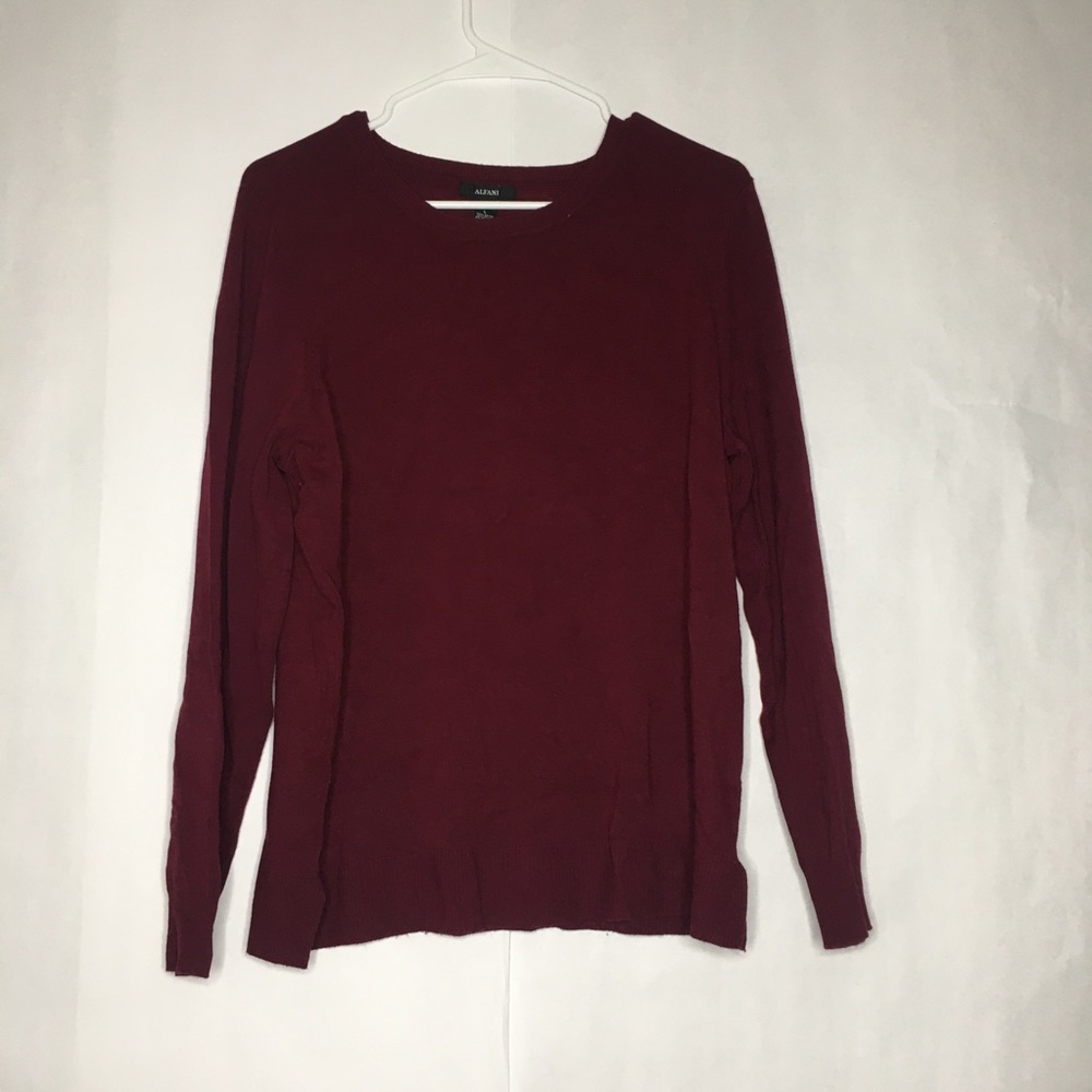 Alfain sweater.